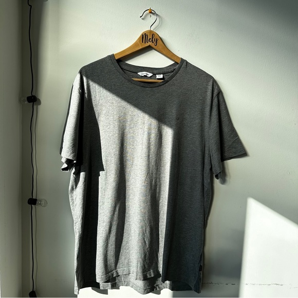 Calvin Klein Other - Calvin Klein Tee